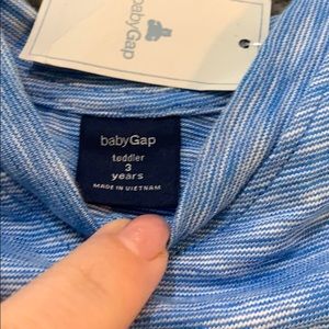 GAP Shirts & Tops - Baby gap boys blue v neck shirt NWT new 3t GAP Shirts & Tops - Baby gap boys blue v neck shirt NWT new 3t